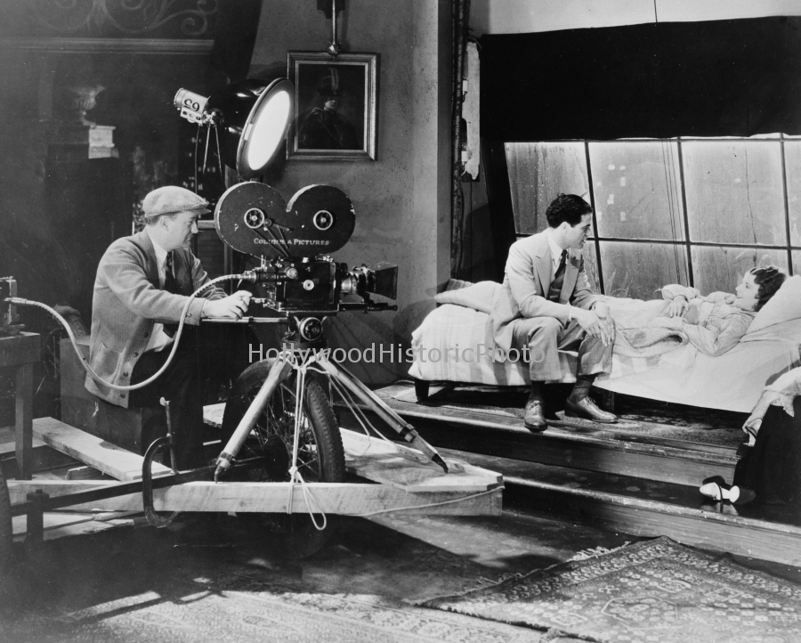 Frank Capra 1930 Ladies of Leisure with Barbara Stanwyck.jpg